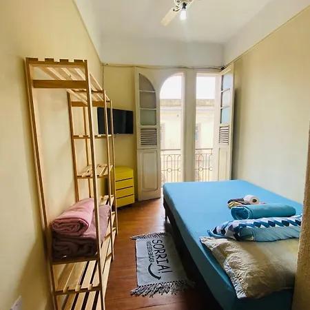 Small Simple Single Suite 305-2